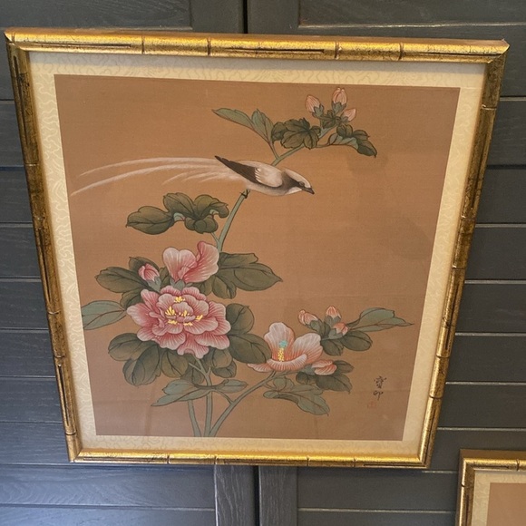 2 Vintage Traditional Chinese
Silk Paintings. - Picture 11 of 16